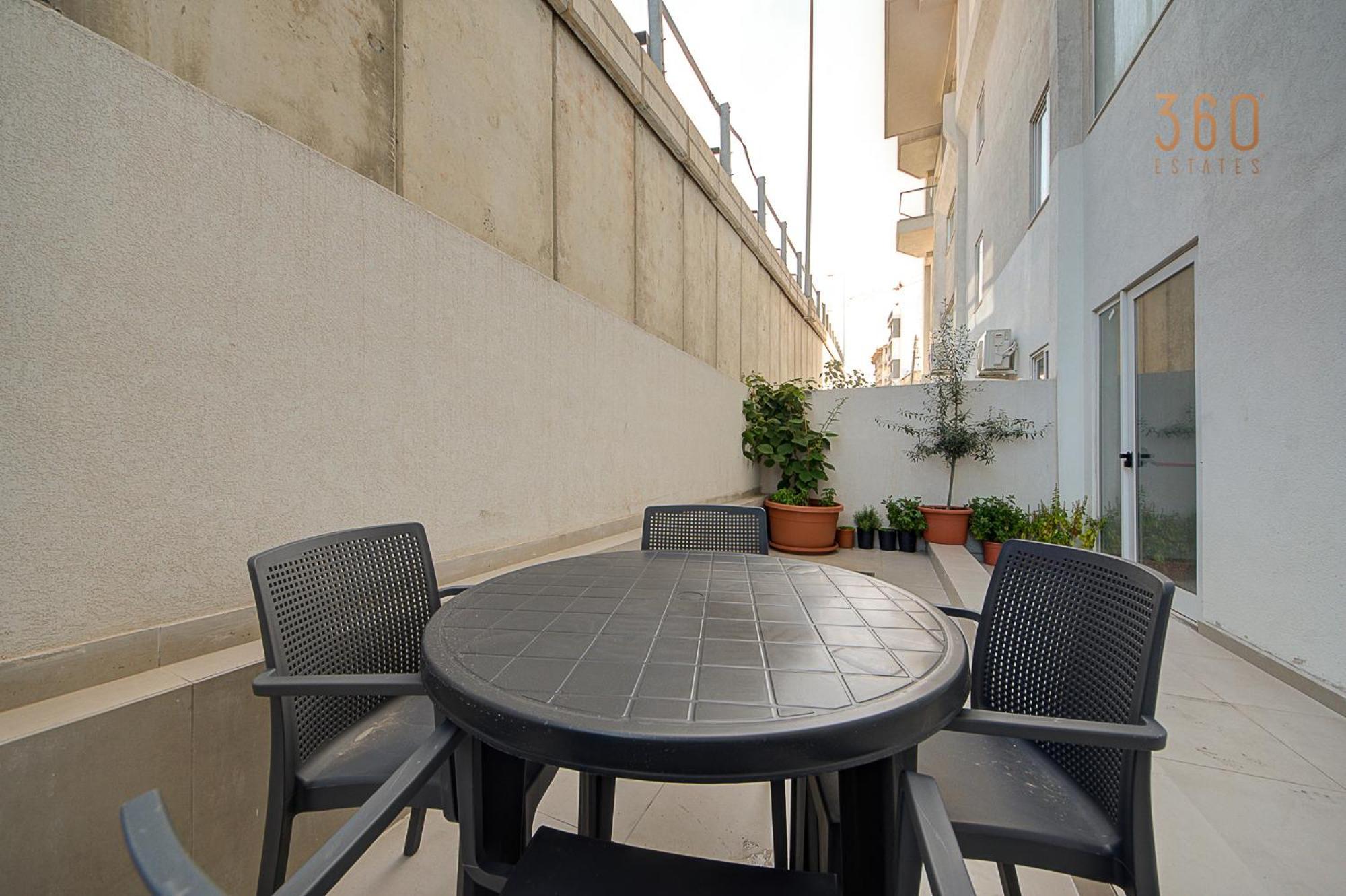 Lovely 2Br Home With Backyard & Sofabed In Gzira By 360 Estates Exterior foto